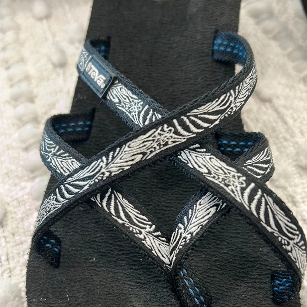 COPY - Teva Sandals…. Black and White